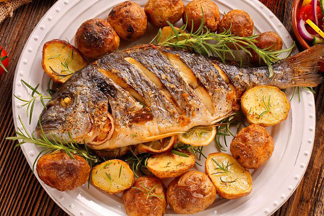 fazer peixe assado como nos restaurantes