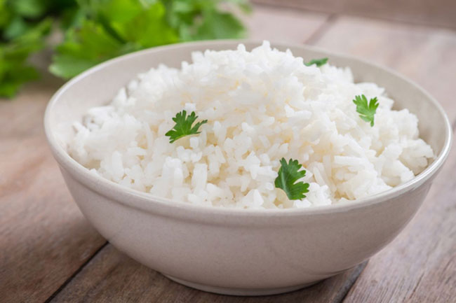 Como fazer arroz solto e delicioso Como fazer arroz solto