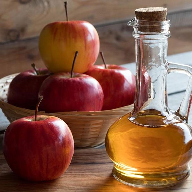 vinagre de maçã cru ou diluído