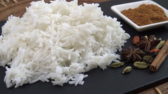 Quer fazer um maravilhoso arroz seco e solto? Tome nota! arroz seco e solto