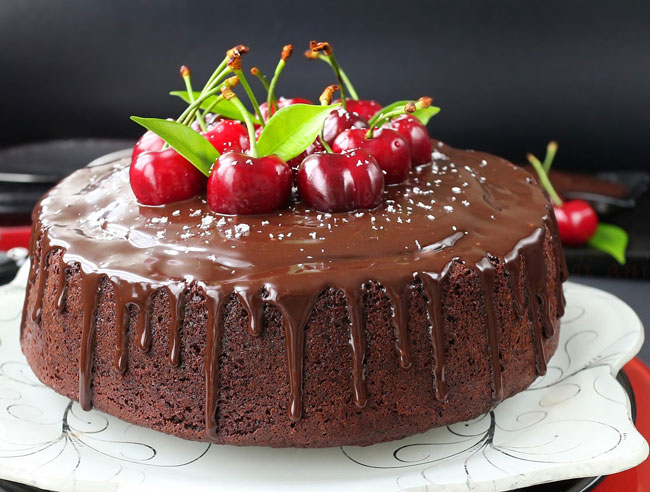 3 Receitas de bolo de chocolate simples e irresistível Receitas de bolo de chocolate simples