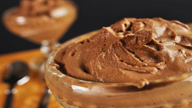 8 receitas de Mousse de chocolate caseira à Portuguesa Mousse de chocolate caseira à Portuguesa