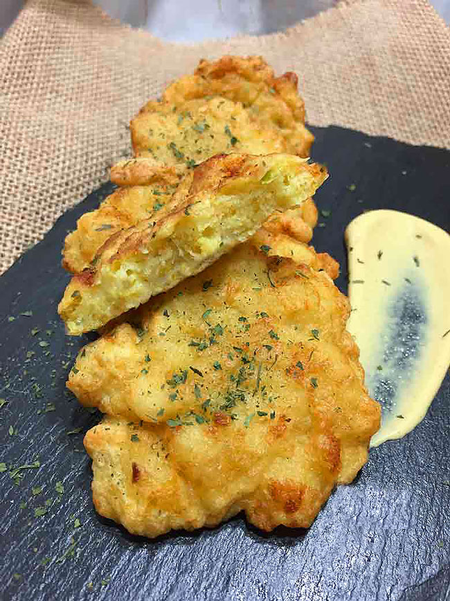 pataniscas de bacalhau tradicionais