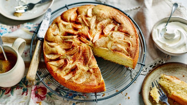 4 receitas de bolo de maçã para comer e chorar por mais! bolo de maçã
