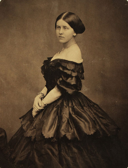D. Pedro V e D. Estefânia, a rainha que morreu virgem D. Estefânia