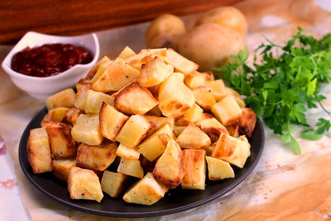Batatas assadas especiais e suculentas para o fim de semana Batatas assadas especiais e suculentas