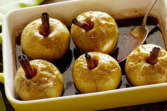 3 receitas de maçã assada com vinho. Um mimo! receitas de maçã assada com vinho