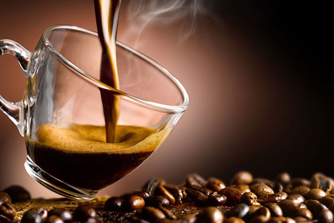 Basta 1 chávena de café para alterar o organismo. Saiba o que acontece. chávena de café para alterar o organismo