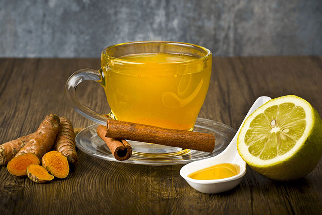 Comer açafrão todos os dias provoca 5 transformações no corpo Comer açafrão todos os dias provoca