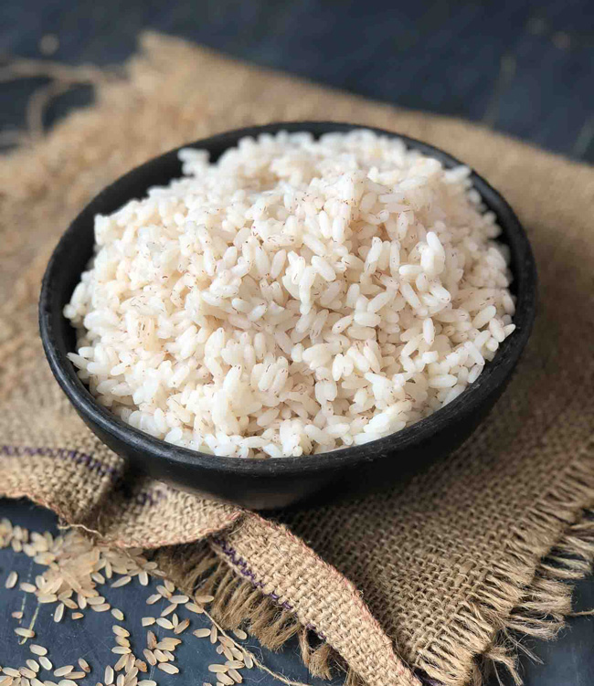 Faça arroz branco muito saboroso. Evite os erros comuns! Faça arroz branco