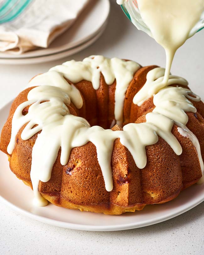 3 receitas de bolo de maçã com leite condensado. Não vai sobrar nada! bolo de maçã com leite condensado