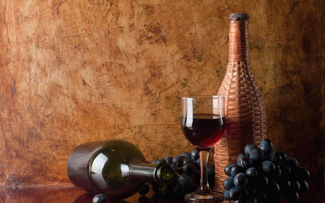 benefícios do vinho tinto para a saúde