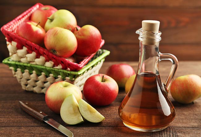 5 razões para usar vinagre de maçã no rosto vinagre de maçã no rosto