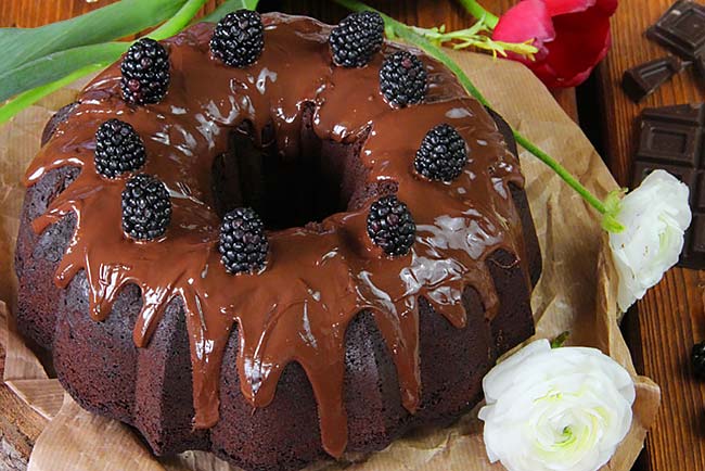 3 receitas de bolo de chocolate fácil e fofinho bolo de chocolate fácil