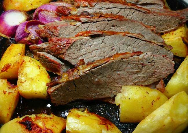 Faça carne assada suculenta com truques infalíveis carne assada suculenta com truques