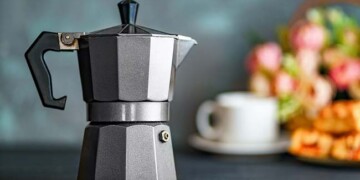 café perfeito na cafeteira italiana Moka