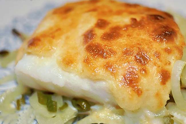 Bacalhau gratinado no forno de comer e chorar por mais Bacalhau gratinado