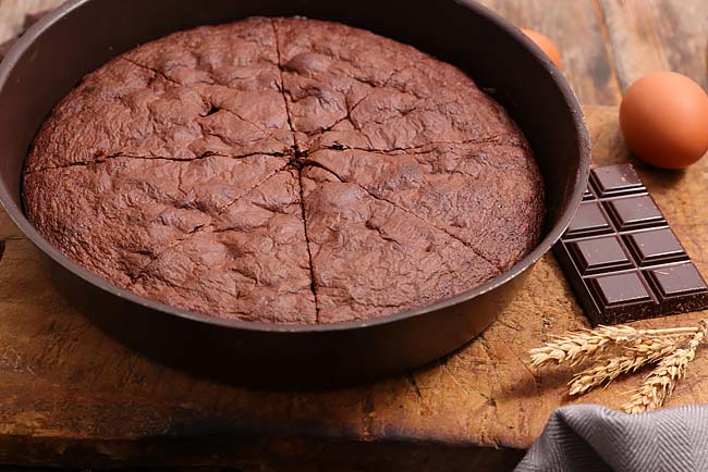 9 receitas de bolo de chocolate simples e fofinho bolo de chocolate simples