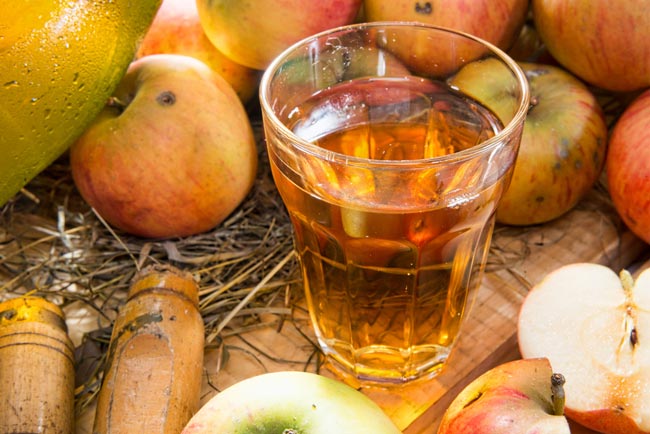 12 razões e benefícios para usar Vinagre de Maçã. Tome nota! razões e benefícios para usar Vinagre de Maçã