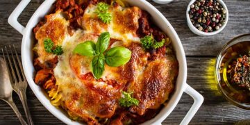 massa gratinada com bechamel