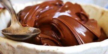 mousse de chocolate em pó