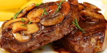 bife com cogumelos