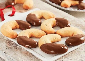 bolachas com recheio de Nutella