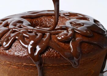 bolo de chocolate fofo
