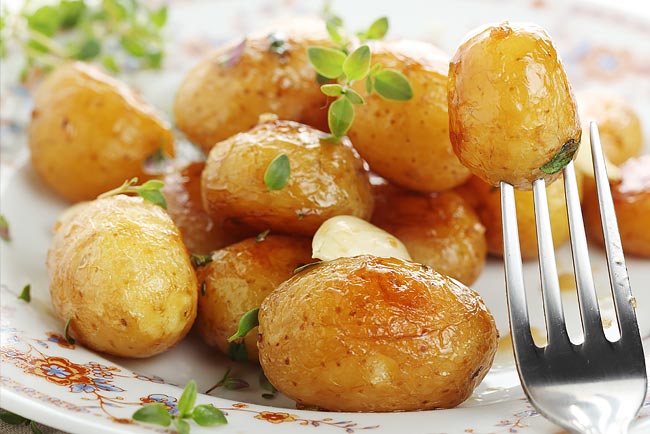 Suculentas batatas assadas no forno. São muito boas! Suculentas batatas assadas no forno