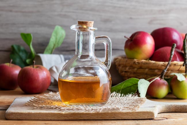 Tomar banho com vinagre de sidra? Sim! Descubra porquê. Tomar banho com vinagre de sidra