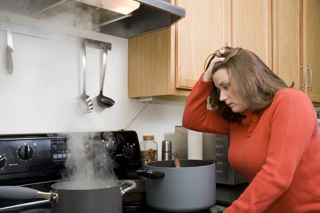 9 erros na cozinha que até os mais experientes cometem erros na cozinha