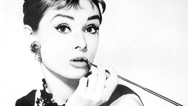 15 truques de beleza das famosas com óleo de coco (e não só) 15 truques de beleza das famosas