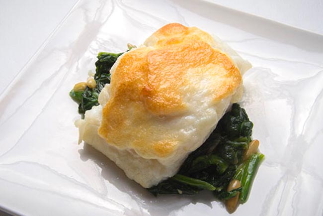 Bacalhau gratinado com queijo da Serra da Estrela