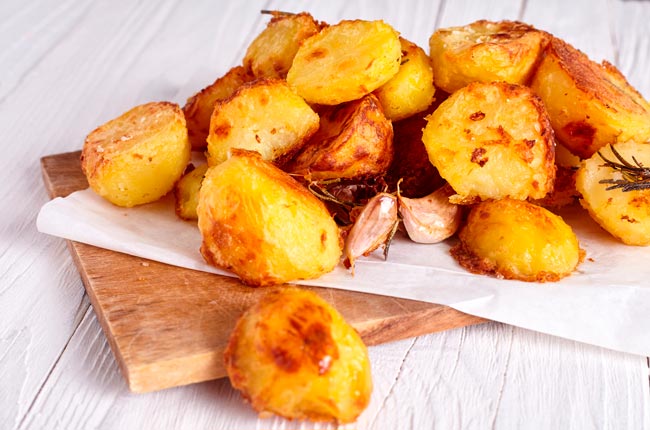 Suculentas batatas assadas com paprica. Uma delícia! batatas assadas com paprica
