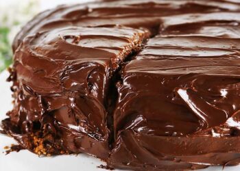 bolo de chocolate molhadinho