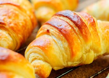 Como fazer croissants
