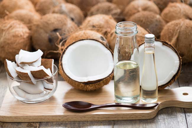 Óleo de coco para o bronzeado perfeito? Sim, tome nota! Óleo de coco para o bronzeado