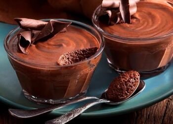 mousse de chocolate tradicional portuguesa