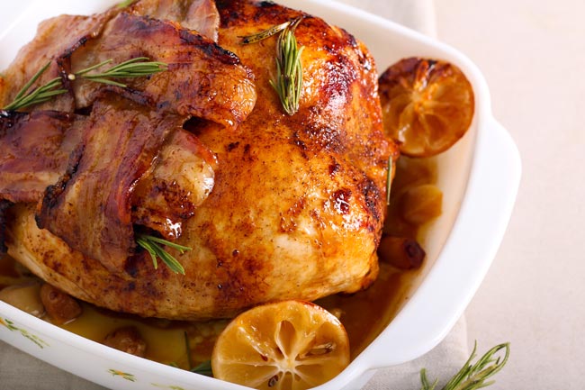 Perfeito e suculento frango assado no forno Perfeito e suculento frango assado
