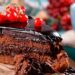 bolo de chocolate cremoso e fofo