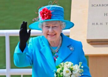 coisas que a rainha Elizabeth II nunca fez