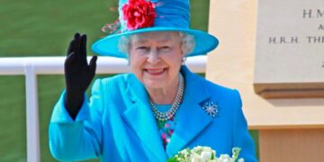 coisas que a rainha Elizabeth II nunca fez
