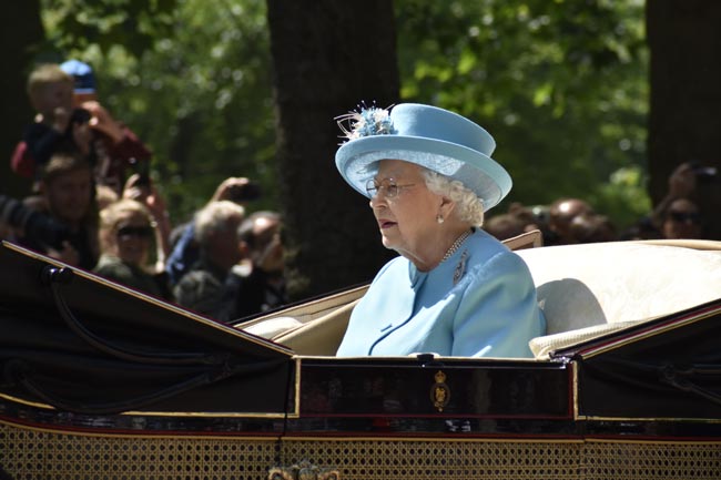 O que acontece se a rainha Elizabeth II morrer? se a rainha Elizabeth II morrer