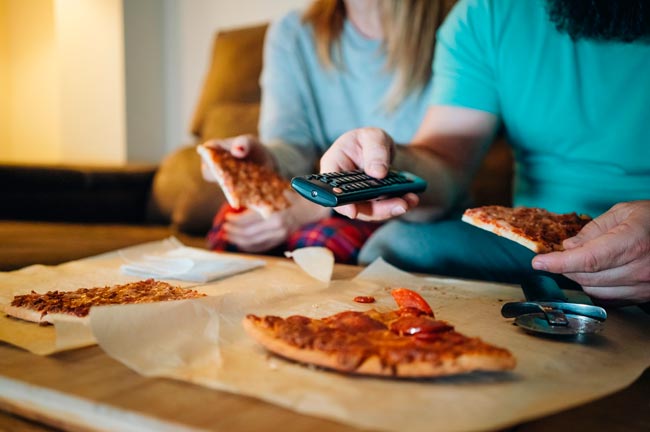 8 alimentos a evitar antes de dormir que originam insónias alimentos a evitar antes de dormir