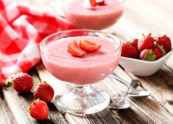 mousse de morangos