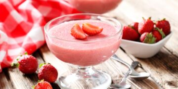 mousse de morangos