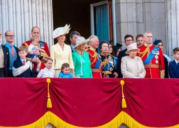 curiosidades inacreditáveis sobre a família real britânica