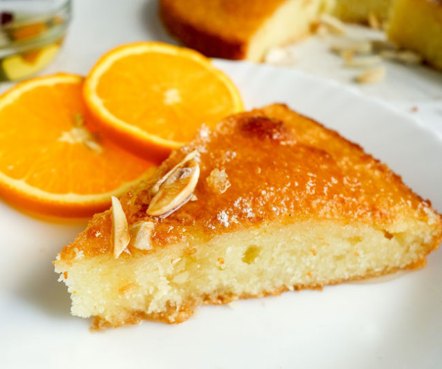 Bolo de laranja húmido e fofo Bolo de laranja húmido