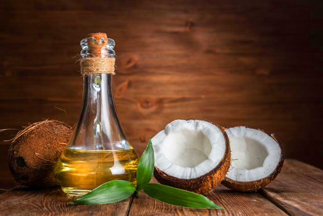benefícios do óleo de coco para a pele