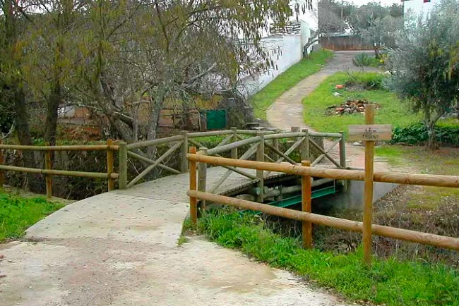 Portugal tem a ponte internacional mais pequena do mundo ponte internacional mais pequena do mundo